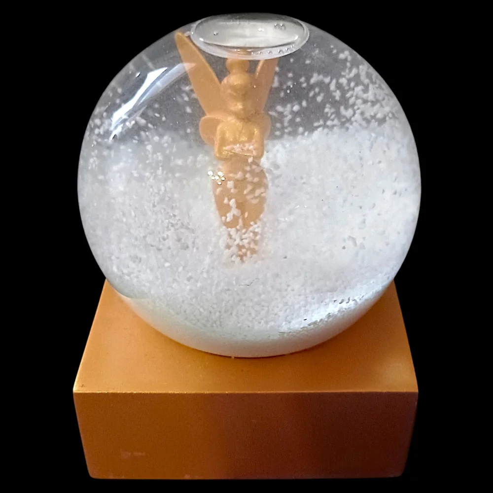 Disney Tinker Bell Snowglobe Tink 2021‎ Christmas Xmas Holiday Peter Pan Golden